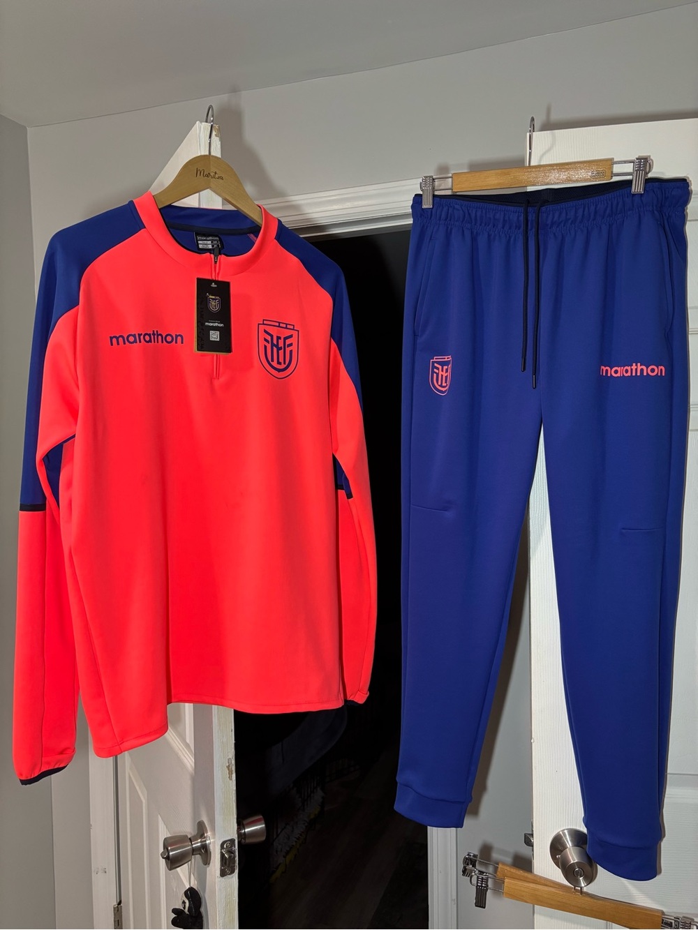NWT Marathon Ecuador National Team Soccer Full Tracksuit Mens X-Large Orange